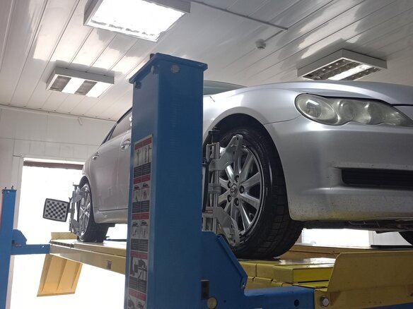 2005 Toyota Mark X I, серебристый, 1100000 рублей - вид 28