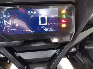 2021 Honda CBR 650R, чёрный, 929000 рублей, вид 5