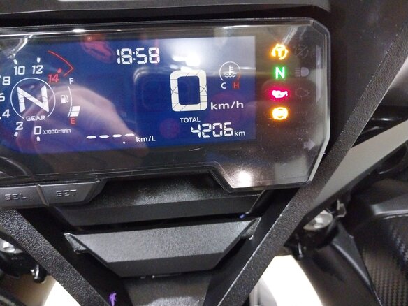2021 Honda CBR 650R, чёрный, 929000 рублей - вид 4