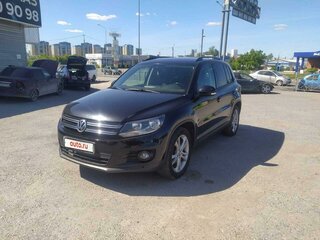2012 Volkswagen Tiguan I Рестайлинг, чёрный, 1400000 рублей, вид 1