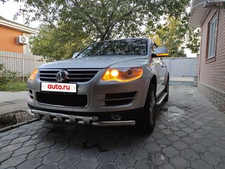 2007 Volkswagen Touareg I Рестайлинг, серебристый, 1250000 рублей, вид 4