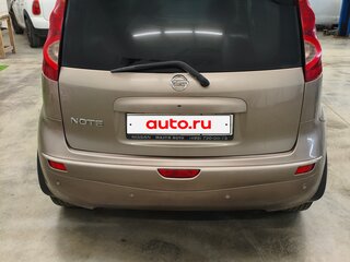 2013 Nissan Note I Рестайлинг, коричневый, 550000 рублей, вид 3