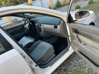 2004 Suzuki Forenza, белый, 400000 рублей, вид 2
