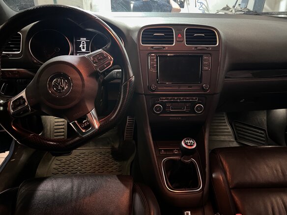 2011 Volkswagen Golf GTI VI, синий, 1060000 рублей - вид 15