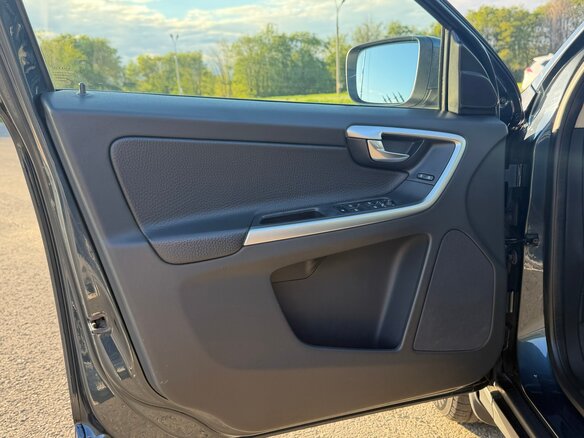 2011 Volvo XC60 I, синий, 999999 рублей - вид 10
