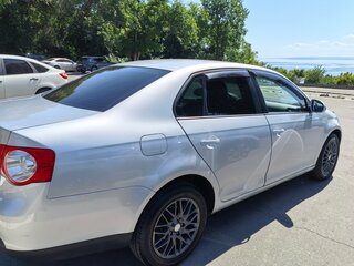 2009 Volkswagen Jetta V, серебристый, 499000 рублей, вид 2