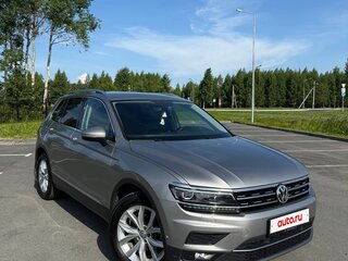 2017 Volkswagen Tiguan II, серебристый, 2050000 рублей, вид 3