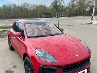 2022 Porsche Macan I Рестайлинг 2, красный, 7350000 рублей, вид 2