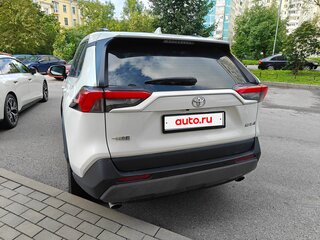 2020 Toyota RAV4 V (XA50), белый, 3100000 рублей, вид 4