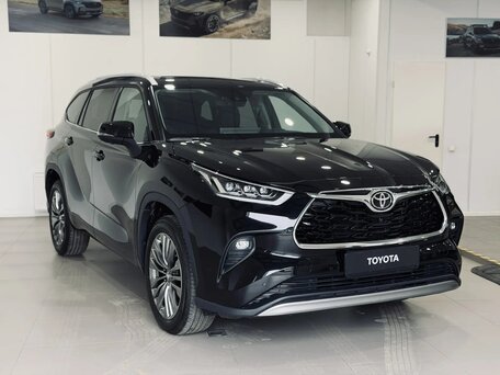 Toyota Highlander IV (XU70)