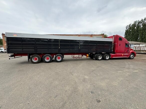 2000 Schmitz Cargobull SKO, красный, 1550000 рублей - вид 2