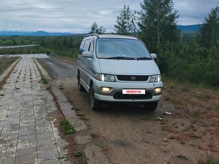 1997 Toyota Regius I, серый, 650000 рублей, вид 4