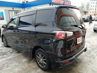 2019 Toyota Sienta II Рестайлинг, чёрный, 2000000 рублей, вид 5