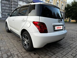 2002 Toyota Ist I, белый, 430000 рублей, вид 3