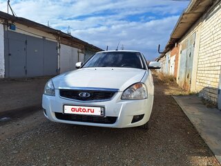 2013 Lada (ВАЗ) Priora I Рестайлинг, белый, 300000 рублей, вид 3