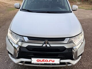 2022 Mitsubishi Outlander III Рестайлинг 3, белый, 2520000 рублей, вид 3