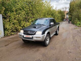 2006 Mitsubishi L200 III Рестайлинг, серый, 650000 рублей, вид 3