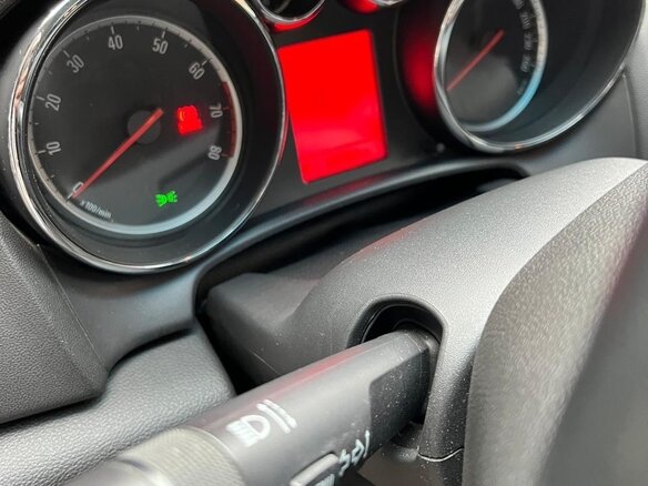 2011 Opel Astra J, белый, 700000 рублей - вид 10
