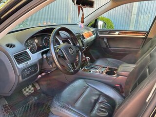 2012 Volkswagen Touareg II, чёрный, 1950000 рублей, вид 4