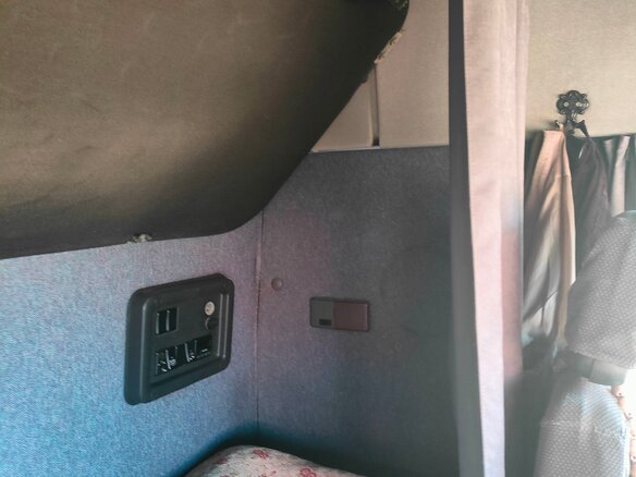 1996 Volvo FH, белый, 3000000 рублей - вид 14