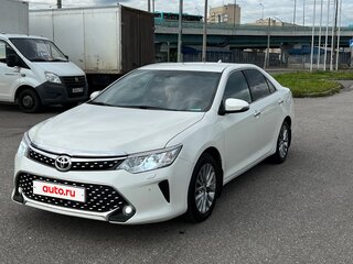2015 Toyota Camry VII (XV50) Рестайлинг, белый, 1750000 рублей, вид 1