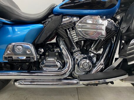 2011 Harley-Davidson Electra Glide, синий, 765000 рублей, вид 4