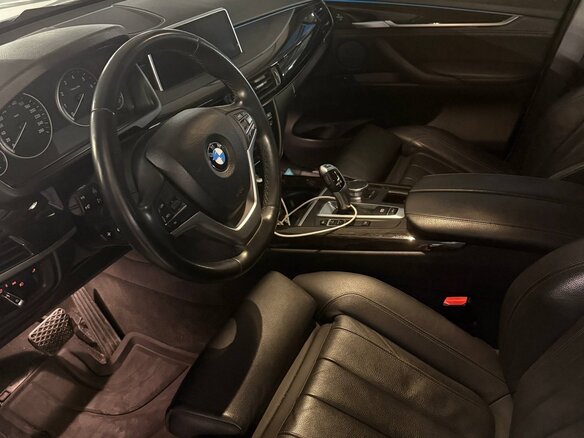 2017 BMW X5 35i III (F15), белый, 3300000 рублей - вид 5