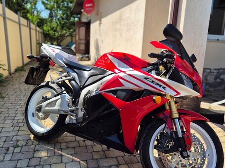 2012 Honda CBR 600RR, красный, 680000 рублей, вид 5