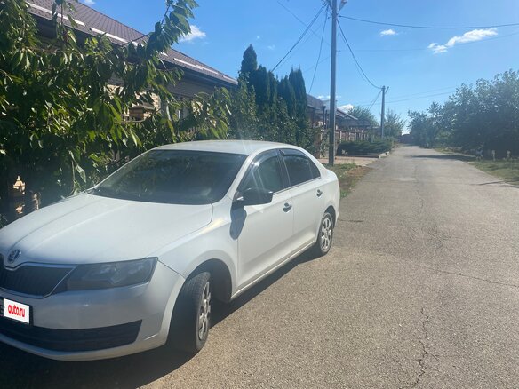 2016 Skoda Rapid I, белый, 900000 рублей