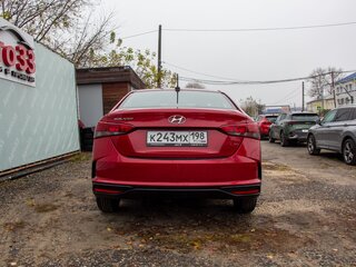 2020 Hyundai Solaris II Рестайлинг, красный, 1257000 рублей, вид 5