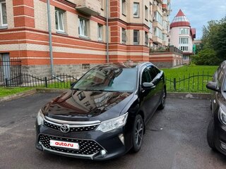 2016 Toyota Camry VII (XV50) Рестайлинг, чёрный, 1250000 рублей, вид 2
