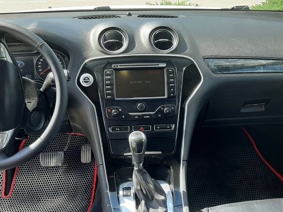 2011 Ford Mondeo IV Рестайлинг, белый, 1050000 рублей - вид 7
