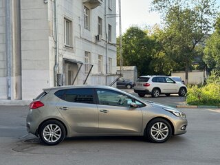 2013 Kia Ceed II, серебристый, 1370000 рублей, вид 4