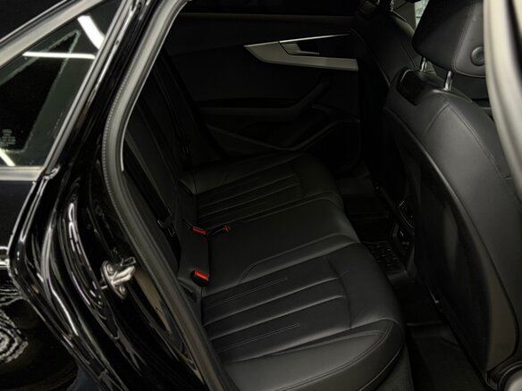 2019 Audi A4 V (B9), чёрный, 1490000 рублей - вид 12