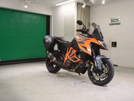 2022 KTM 1290 Super Duke GT, оранжевый, 1300000 рублей, вид 1