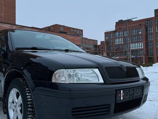 2008 Skoda Octavia I (A4) Рестайлинг, чёрный, 700000 рублей, вид 1