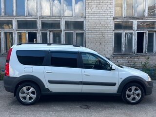 2019 Lada (ВАЗ) Largus Cross I, белый, 700000 рублей, вид 2