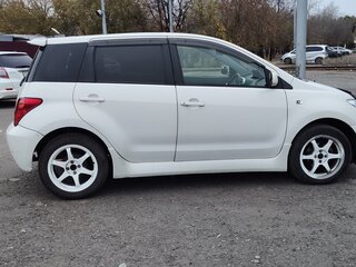 2002 Toyota Ist I, белый, 500000 рублей, вид 2