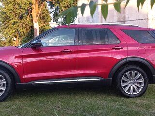 2020 Ford Explorer VI, красный, 2721000 рублей, вид 4