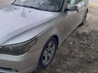2004 BMW 5 серии 530i V (E60/E61), серебристый, 830000 рублей, вид 1