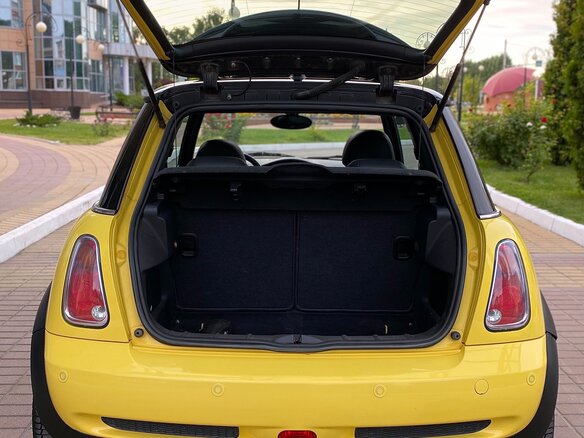 2004 Mini Hatch Cooper S I (R50), жёлтый - вид 14