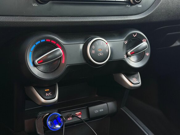 2017 Kia Rio IV, серебристый - вид 13