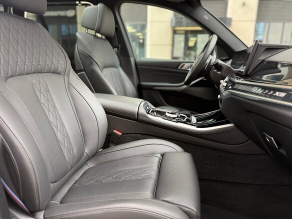 2025 BMW X5 30d IV (G05/G18) Рестайлинг, чёрный, 17000000 рублей - вид 35
