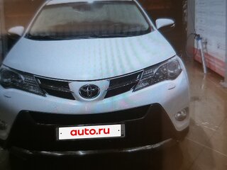2014 Toyota RAV4 IV (XA40), белый, 2100000 рублей, вид 2