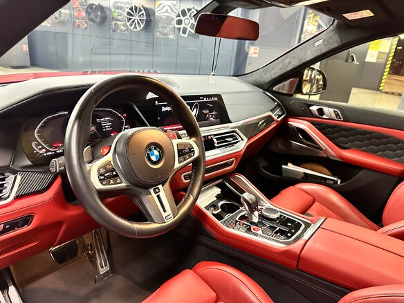 2021 BMW X6 M Competition III (F96), красный, 13000000 рублей - вид 24