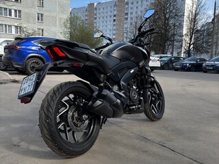 2021 Bajaj Dominar 400, чёрный, 380000 рублей, вид 4