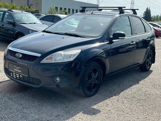 2010 Ford Focus II Рестайлинг, чёрный, 370000 рублей, вид 3