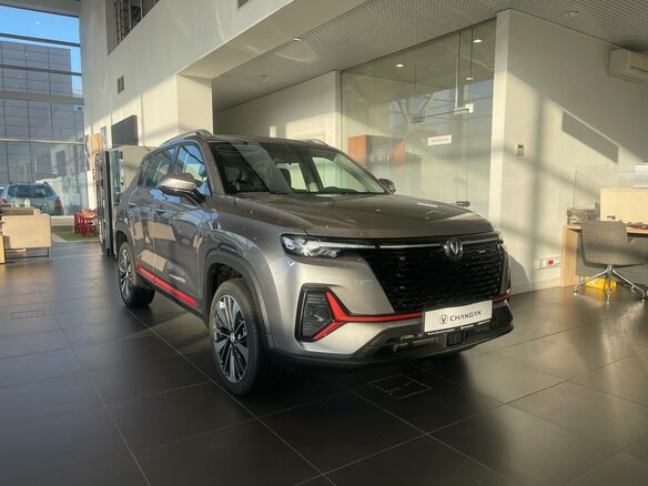 2025 Changan CS35 Plus I Рестайлинг, серебристый - вид 4
