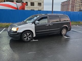 2010 Chrysler Voyager Grand V, чёрный, 750000 рублей, вид 1