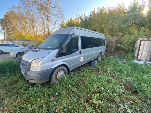 2008 Ford Transit, серебристый - вид 2